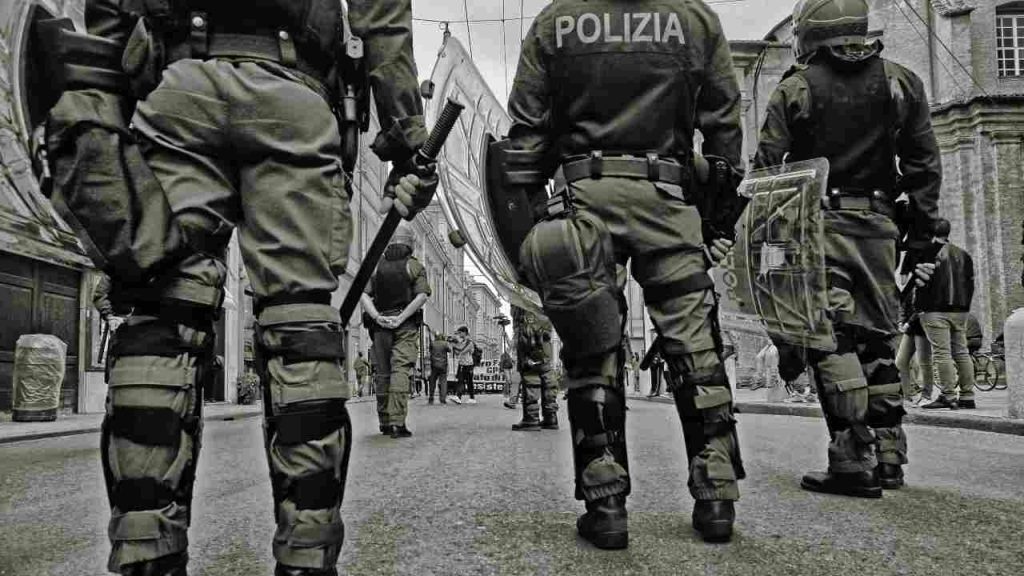 Polizia Foto web, Internews1908.it